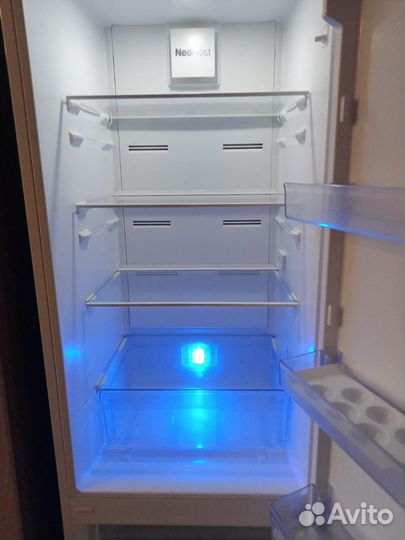 Холодильник бу Рабочий
