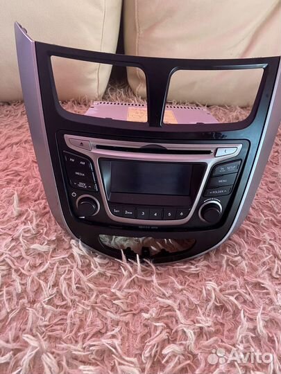 Штатная магнитола на hyundai solaris 1