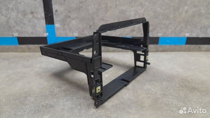 Рамка магнитолы Citroen C4 2 1.6 EP6 (120) 2012