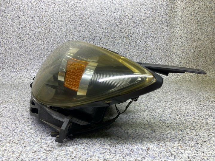 Фара левая Mazda 3 BK 2005