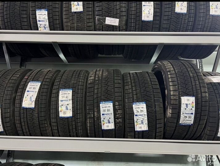 Triangle PL02 255/35 R19