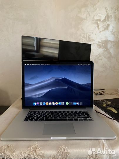 Apple MacBook Pro 15 Retina ssd512 в топовой компл
