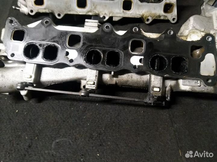 Коллектор впускной Jeep Grand Cherokee WK1