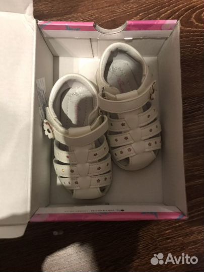 Сандали для девочки