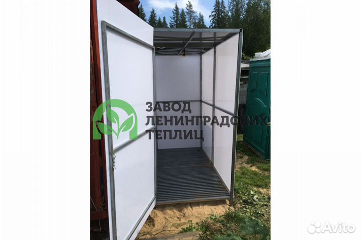 Душевая кабина с раздевалкой