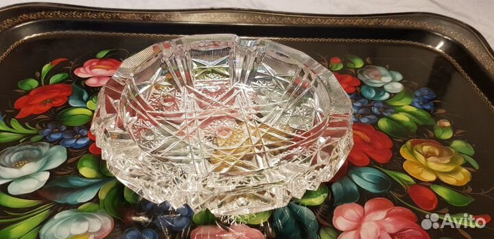 Хрустальная конфетница