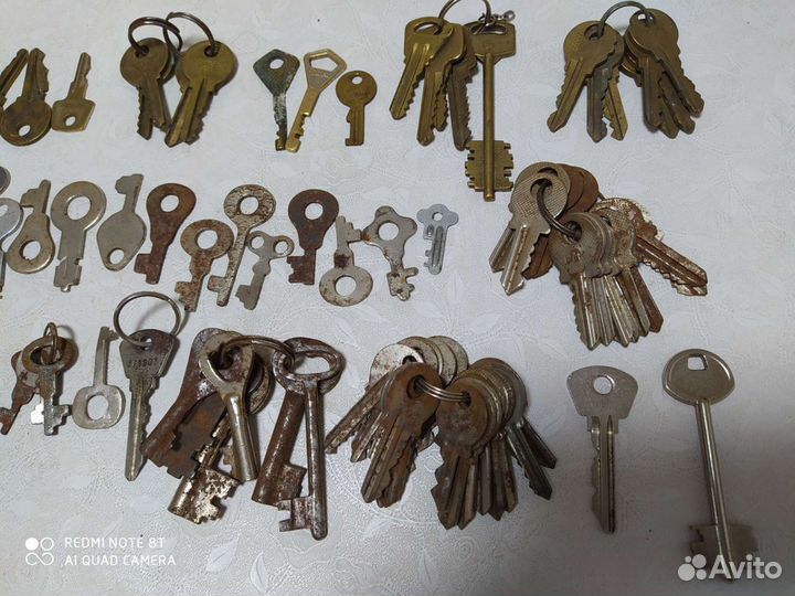 Ключи от дверных замков