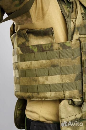 Бронежилет (в полном комплекте)