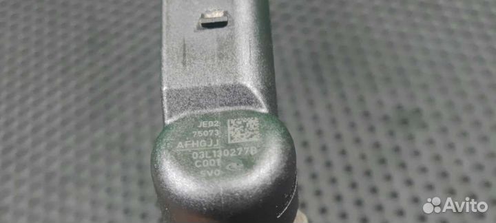 Форсунка Volkswagen Golf 6 2010