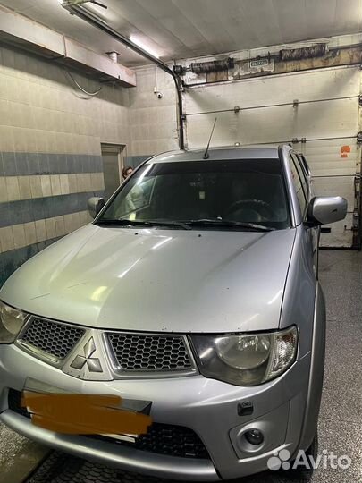 Mitsubishi l200 в разбор