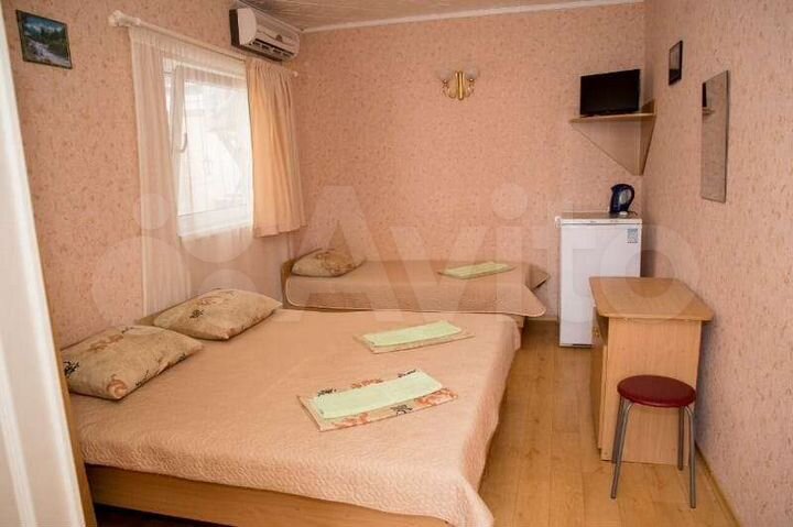 Комната 25 м² в 6-к., 1/2 эт.