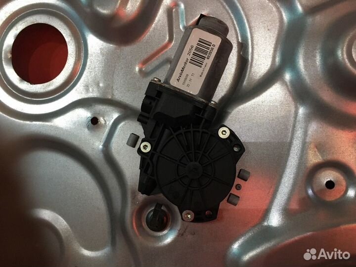 Стеклоподъемник передний правый Kia Proceed