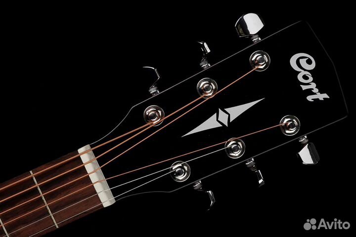 Акустическая гитара Cort (Набор Гитариста)