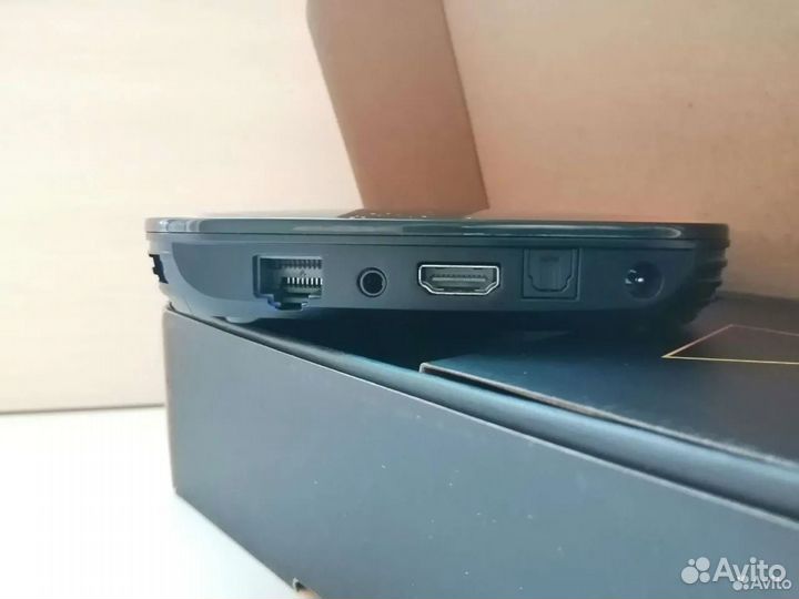 Смарт тв приставка 4/32 с бесплатными кинозалами