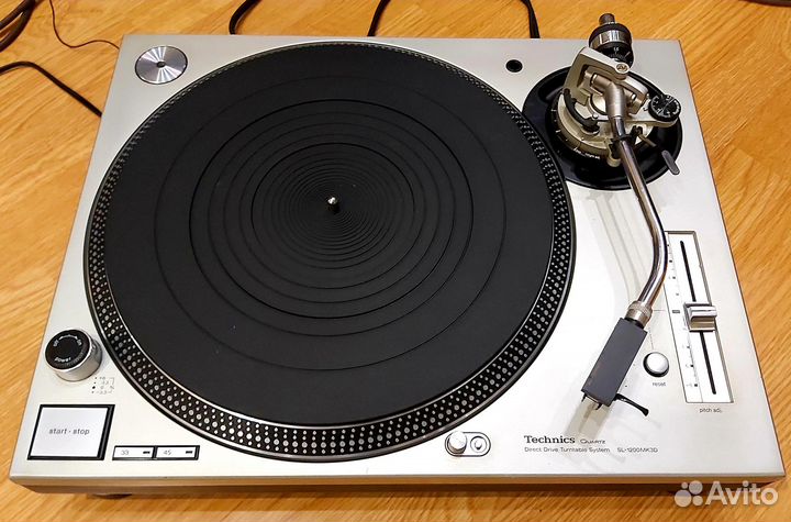 Проигрыватель винила Technics SL-1200MK3 Япония