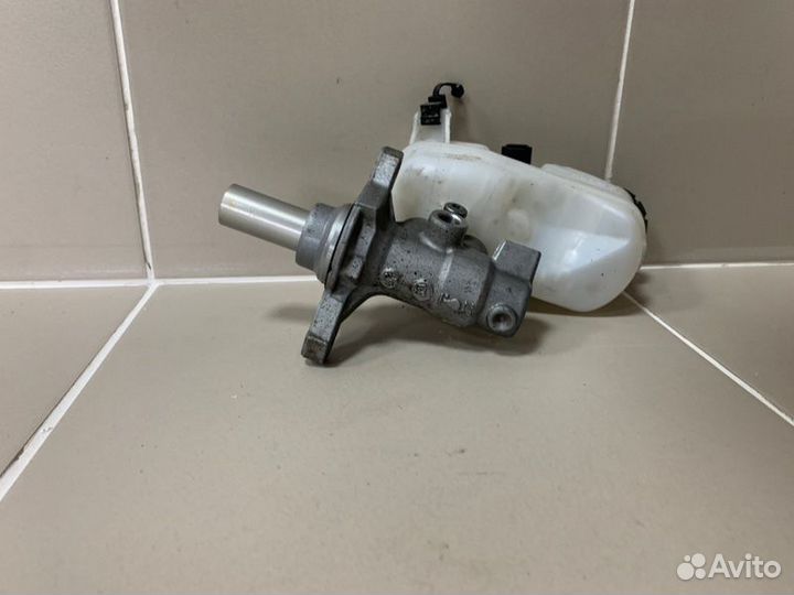 Главный тормозной цилиндр Renault Duster 2 (Hjd) 2