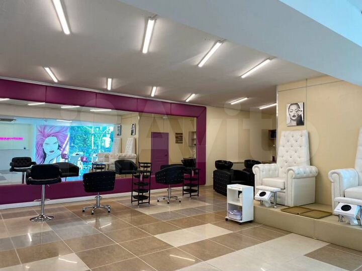 Рабочее место в новом салоне