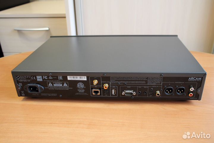 CD проигрыватель arcam HDA CDS-50