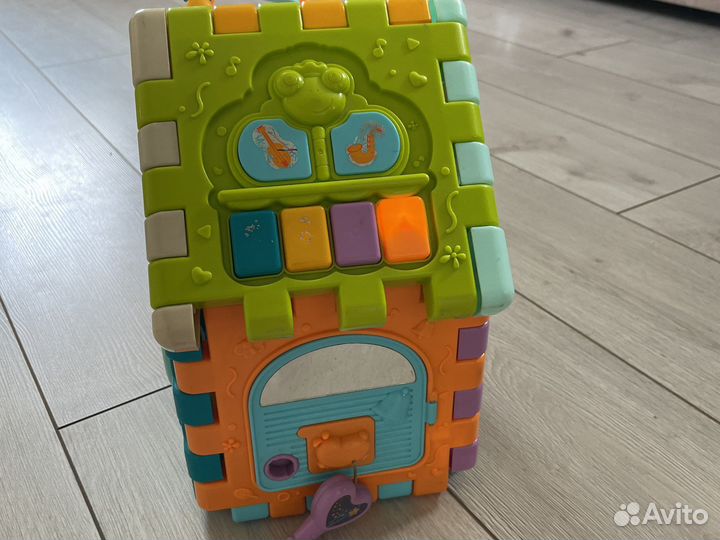 Бизи дом музыкальный