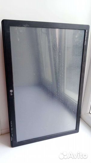 Монитор LG 22 дюйма, без подставки