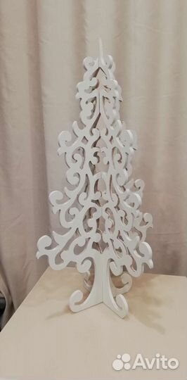 Елка новогодняя резная