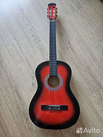 Акустическая гитара