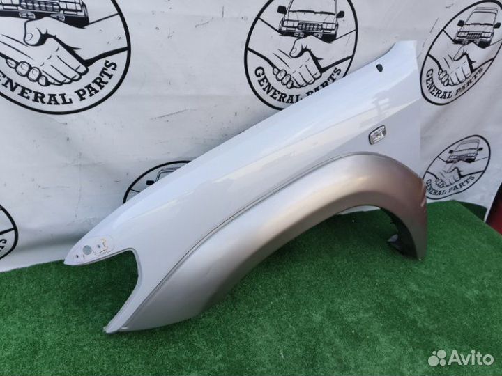 Крыло переднее левое Toyota Land Cruiser Prado
