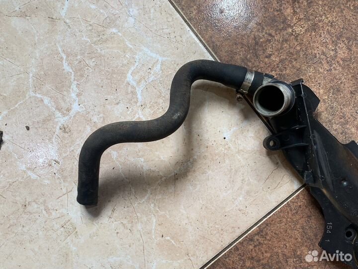 Корпус термостата оригинал Audi A6 C5 Allroad