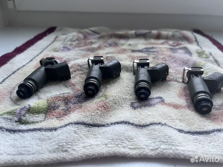 Форсунки топливные Джип Чероки Denso 53013656AA