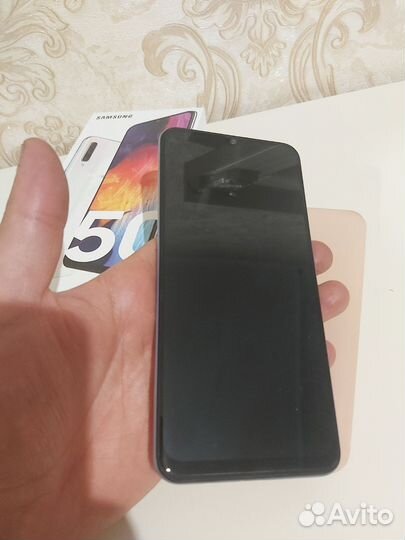 Samsung Galaxy A50, 4/64 ГБ