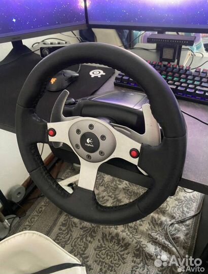 Игровой руль Logitech G25