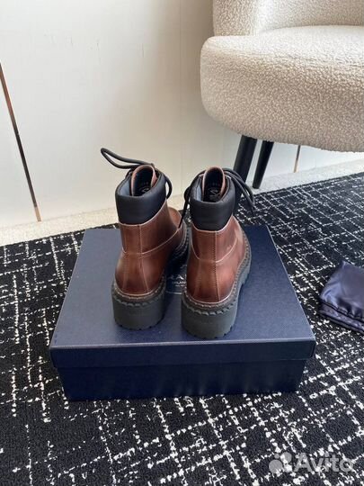 Женские ботинки prada booties