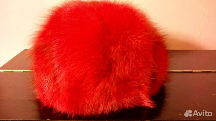 Шапка женская из крашенного песца