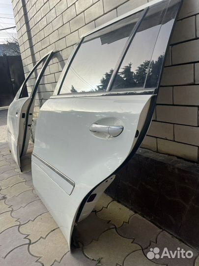 Дверь передняя и задняя левая Мерседес gl