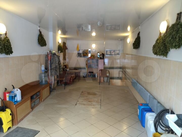 Гараж, > 30 м²