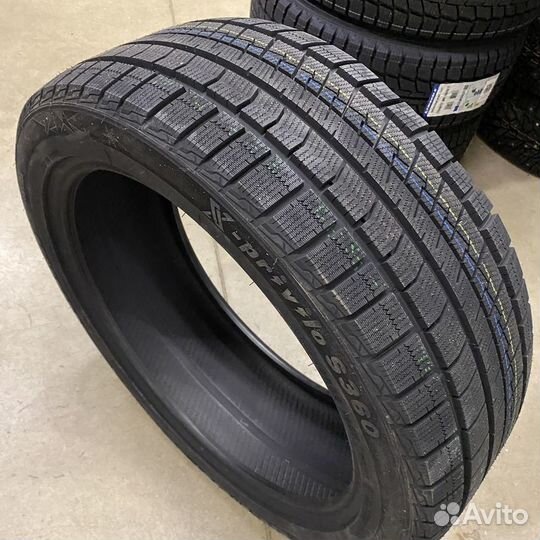 Tracmax X-Privilo S360 235/60 R18 107