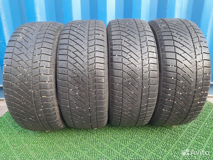 Continental ContiVikingContact 6 235/55 R17 121T