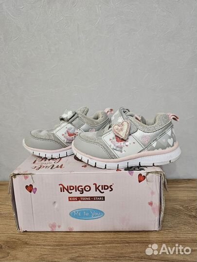 Кроссовки для девочки 24 размер