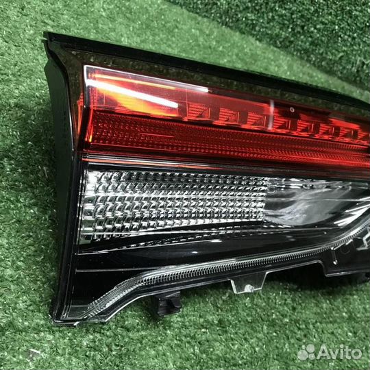 Фонарь левый внутренний Тойота Рав-4 Xa50 (2018-Н.В.)