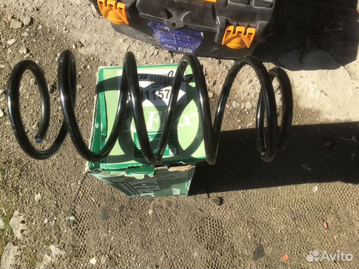 Пружина передней подвески Опель Кадет Е