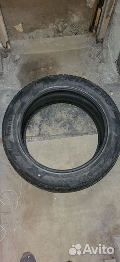 Pirelli Ice Zero 235/55 R20