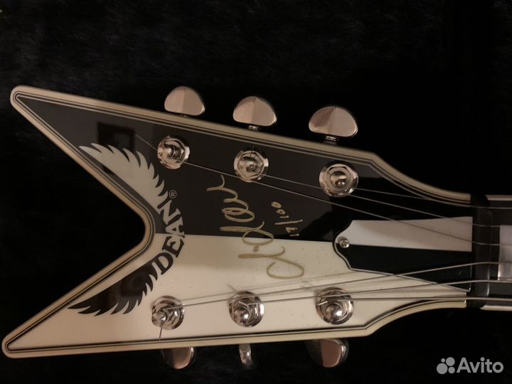 Dean Michael Schenker V