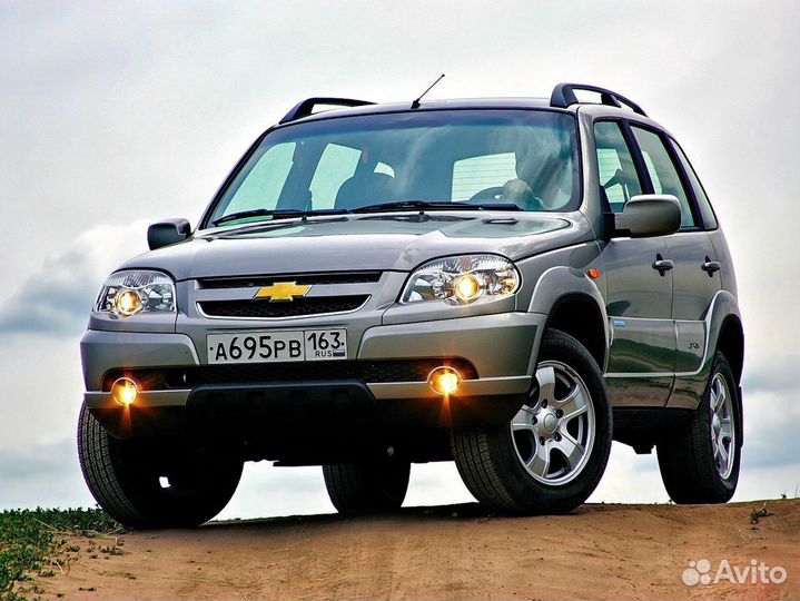 Лобовое стекло Шевроле Нива