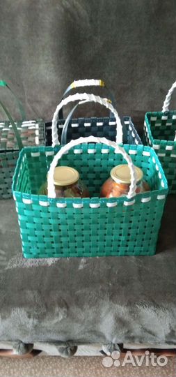 Корзина плетеная большая,с крышкой