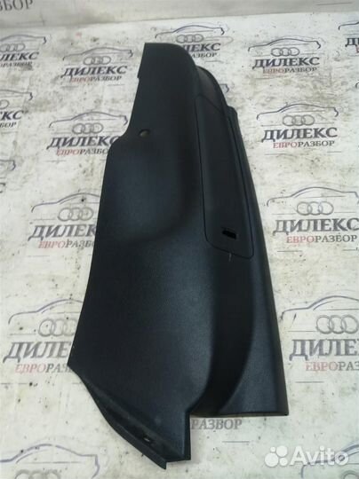 Накладка (кузов внутри) VW Tiguan 2007-2011