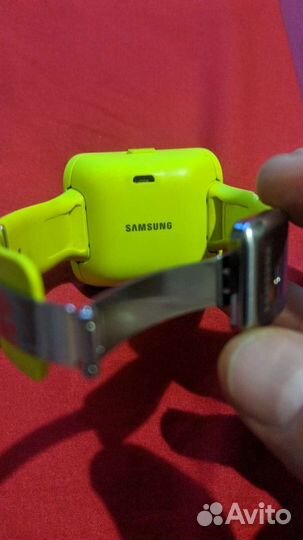 Samsung Galaxy Gear SM-V700