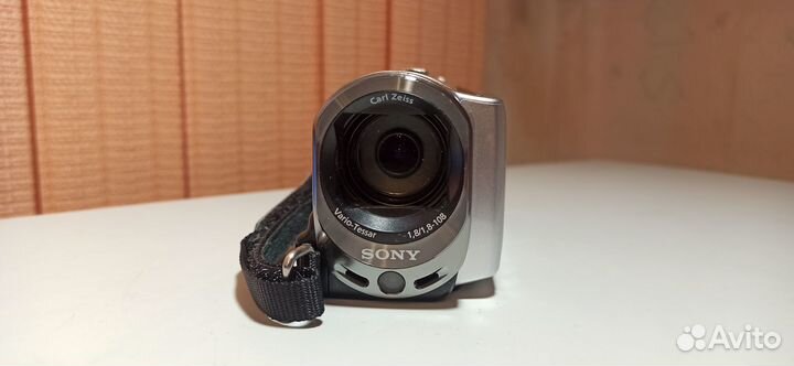 Видеокамера sony dcr sx63