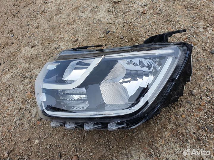 Фара левая Renault Duster Дастер LED