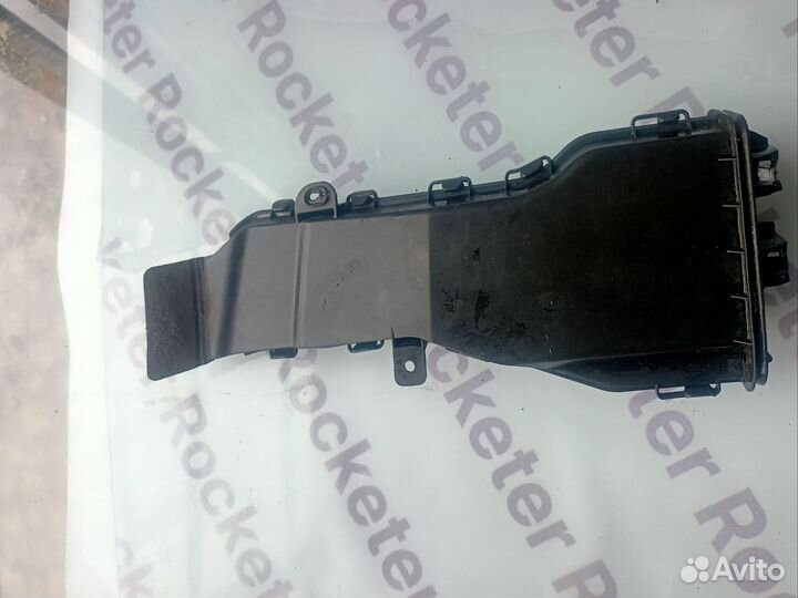 Водосток капота правый Mercedes-Benz E class W213