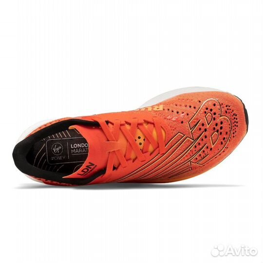 Кроссовки New Balance FuelCell RC Elite v2